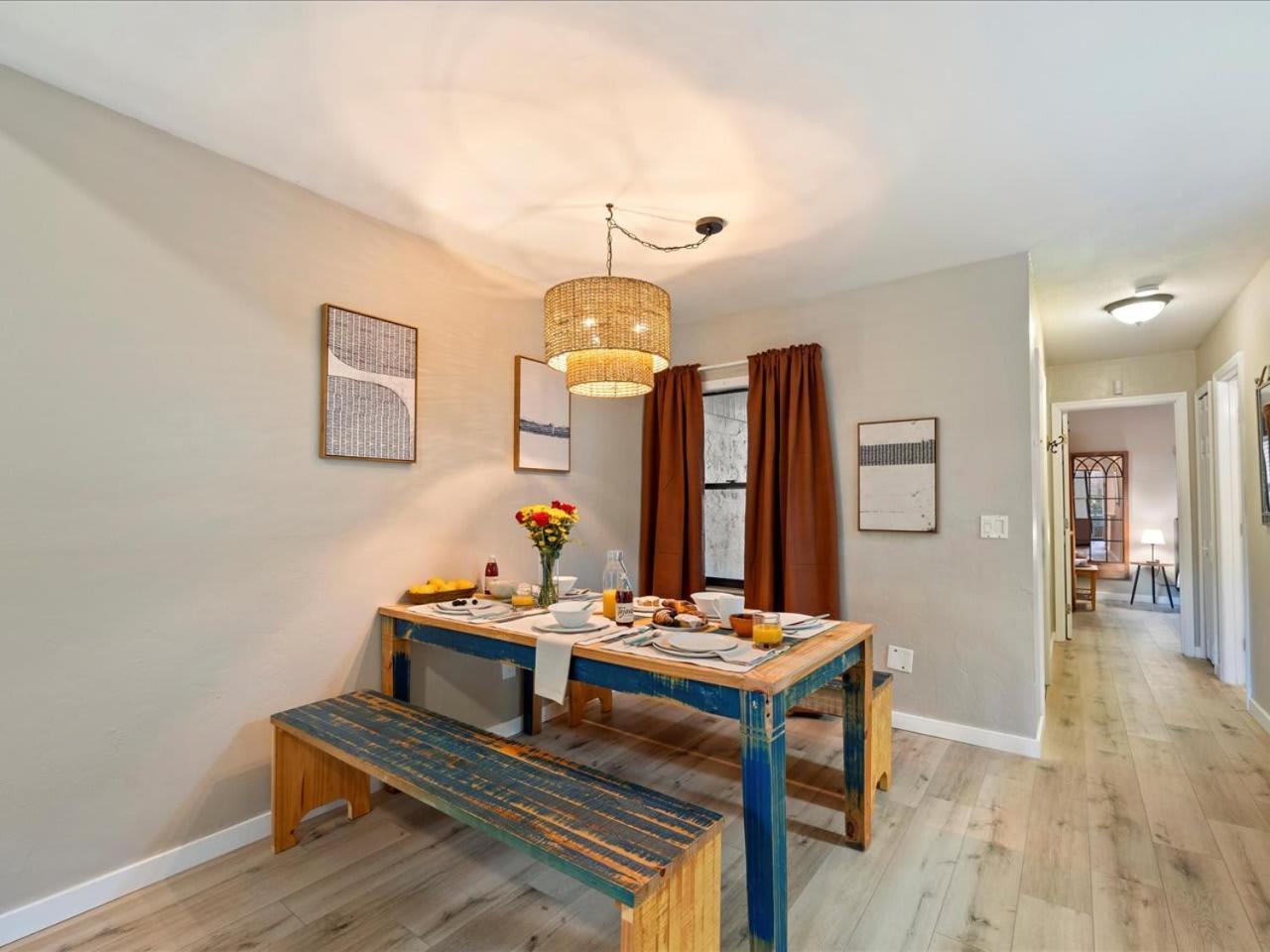 Artist'S Tower Townhome Just Renovated W Loft ゲインズビル エクステリア 写真