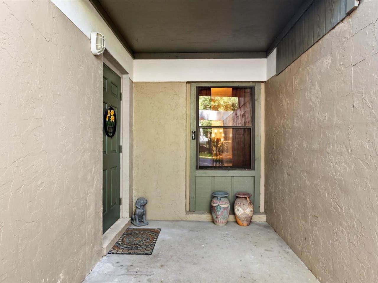 Artist'S Tower Townhome Just Renovated W Loft ゲインズビル エクステリア 写真